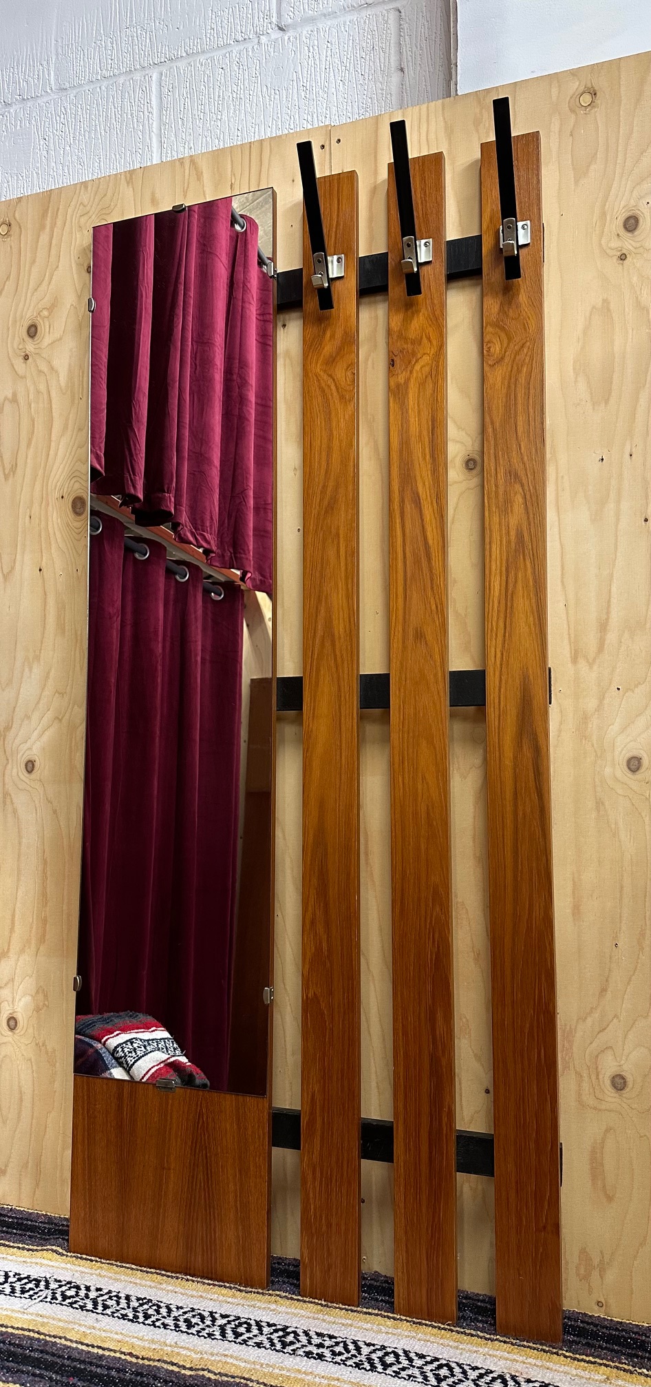 Mid-Century Coat Rack with Mirror 1
