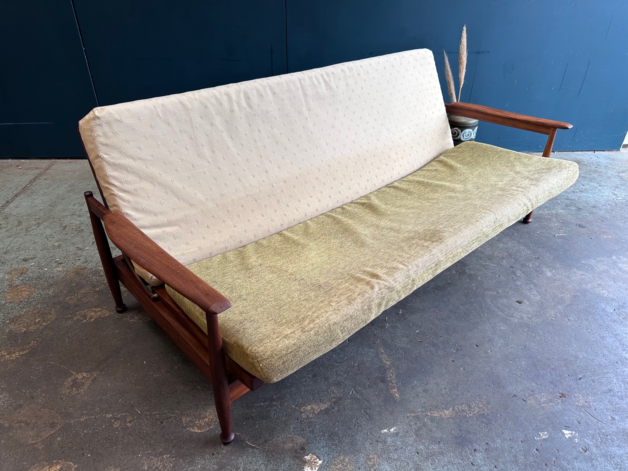 Guy Rogers Sofa Bed for Reupholstery - Image 6