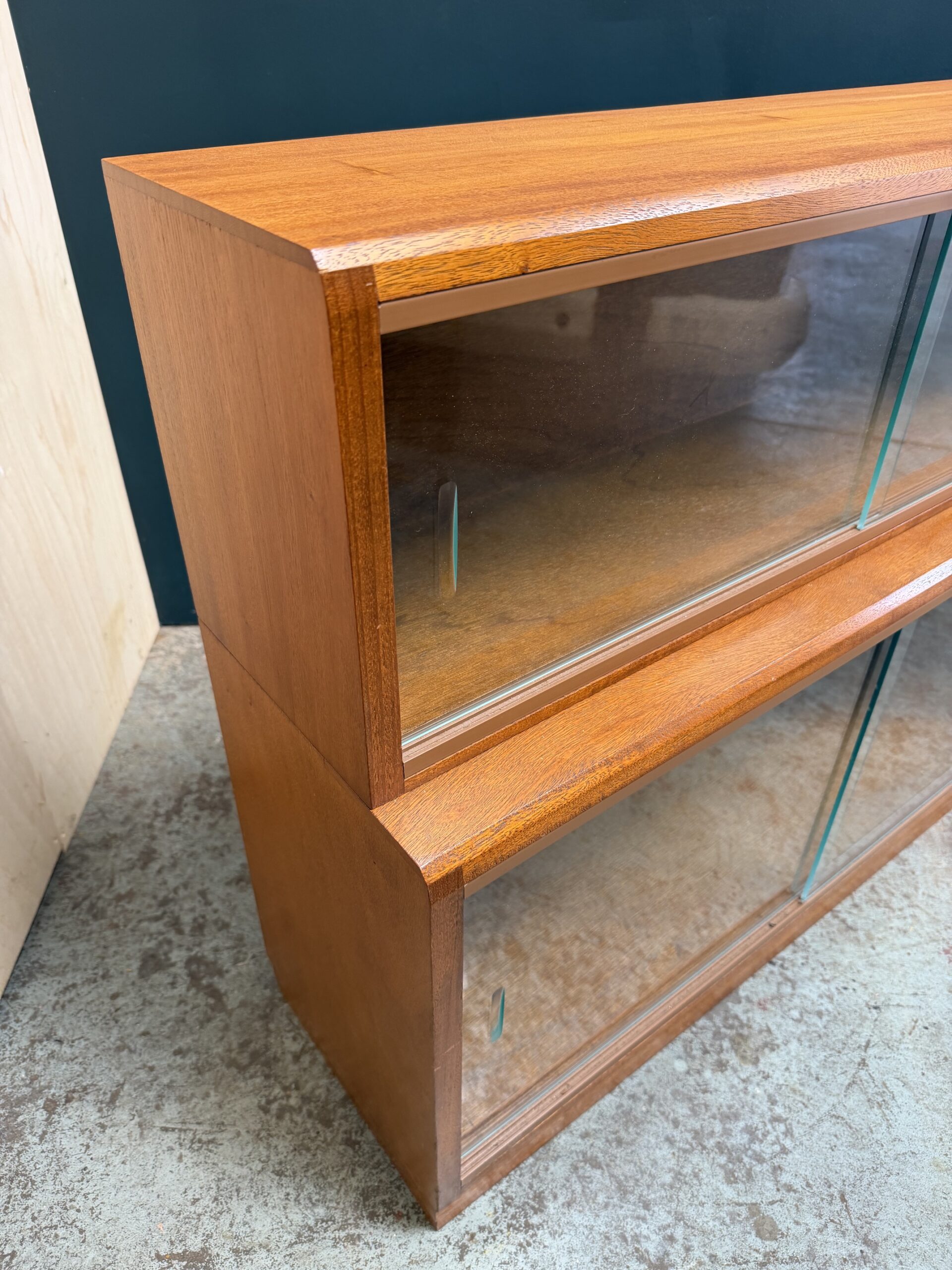 Simplex Display Cabinet - Image 9