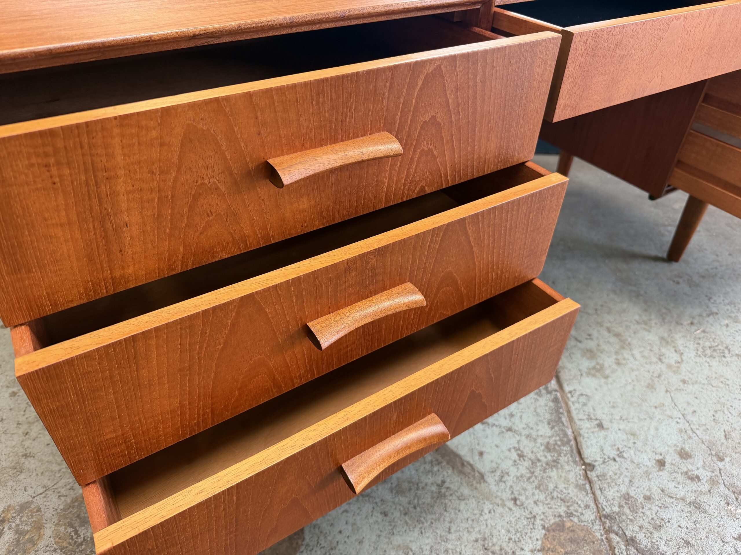 McIntosh Mid-Century Teak Dressing Table - Image 9