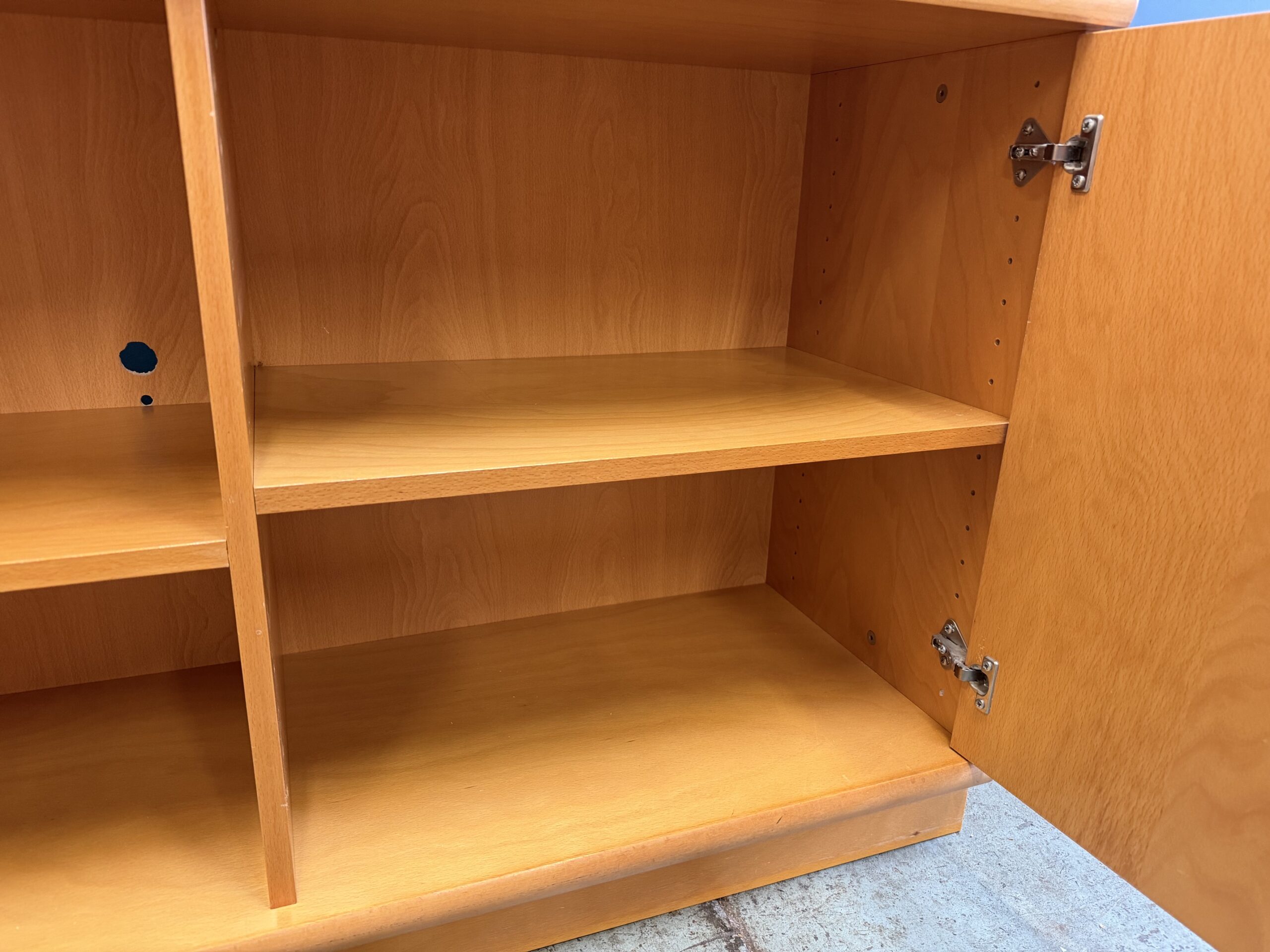 Club 8 Habitat Cabinet - Image 9